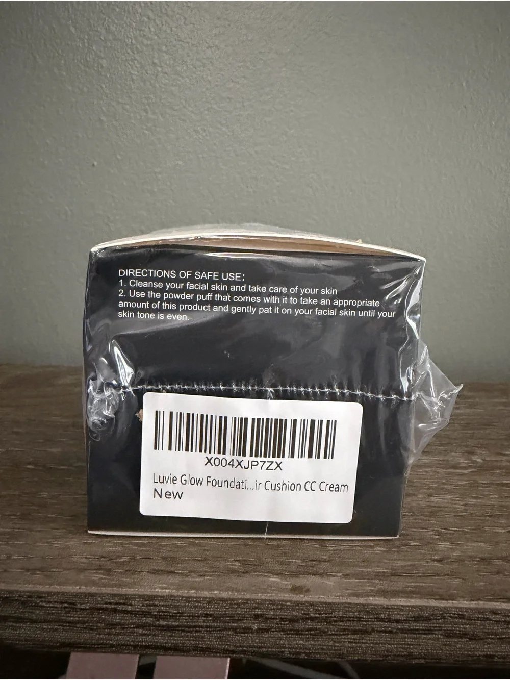 Luvie Glow Blur Cushion Foundation - Natural Color